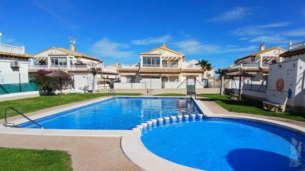 Дуплекс на продажу в Dúplex en Los Balcones y los Altos, Orihuela, Ориуэла photo 1