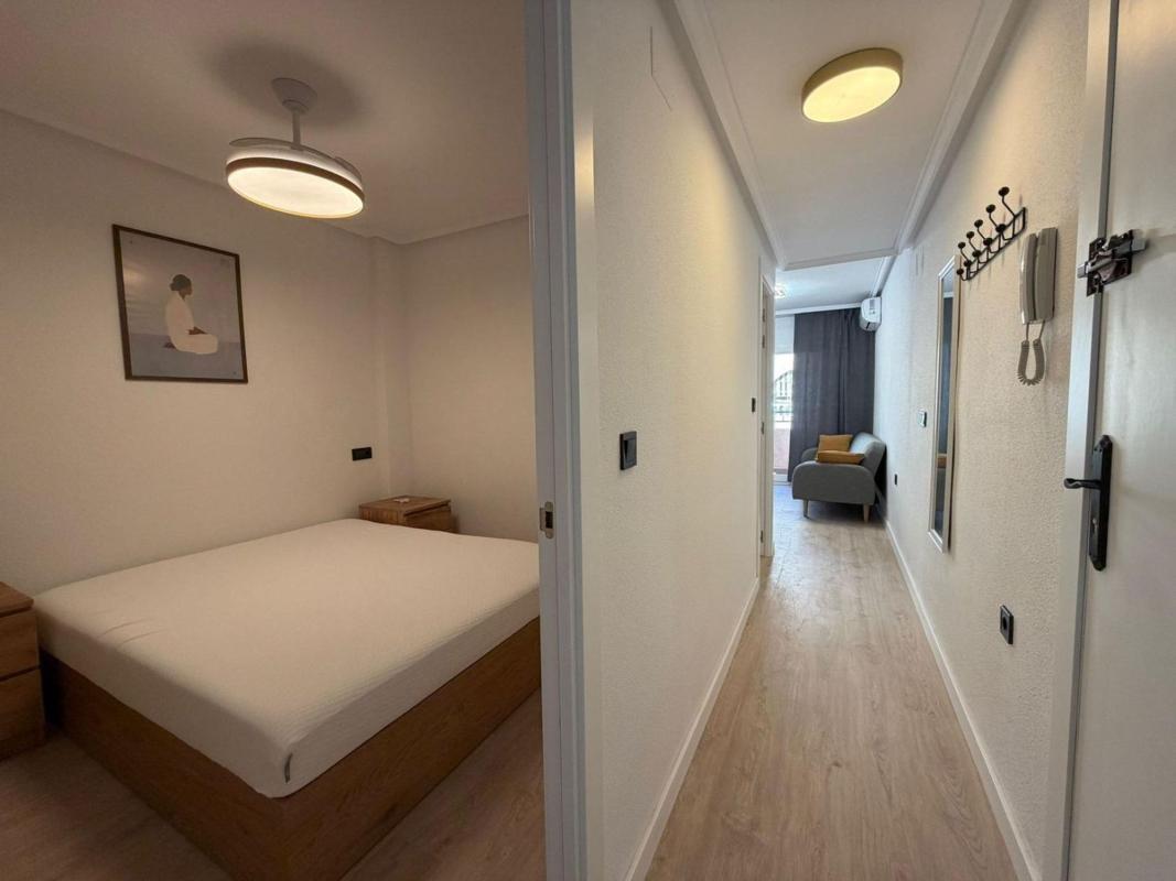 Продажа квартиры на Piso en Avenida Habaneras - Curva de Palangre, Torrevieja, Торревьеха
 photo 3