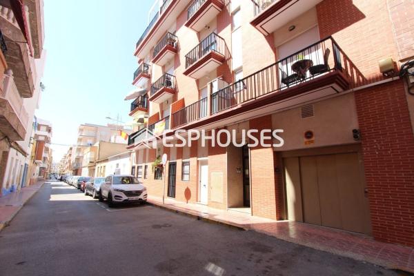 Venta de piso en Piso en Zona Pueblo, Guardamar del Segura, Guardamar del Segura
 photo 1