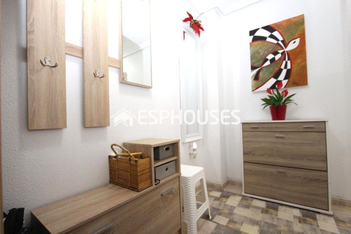 Продажа квартиры на Piso en Zona Pueblo, Guardamar del Segura, Гуардамар-дель-Сегура
photo 3
