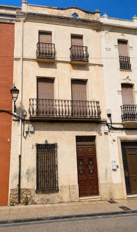 Propiedades en venta y alquiler en España photo 1