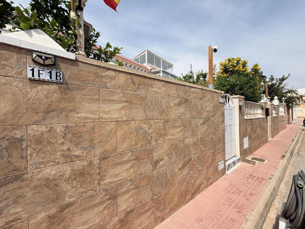 Properties for sale and rent in Spain photo 3