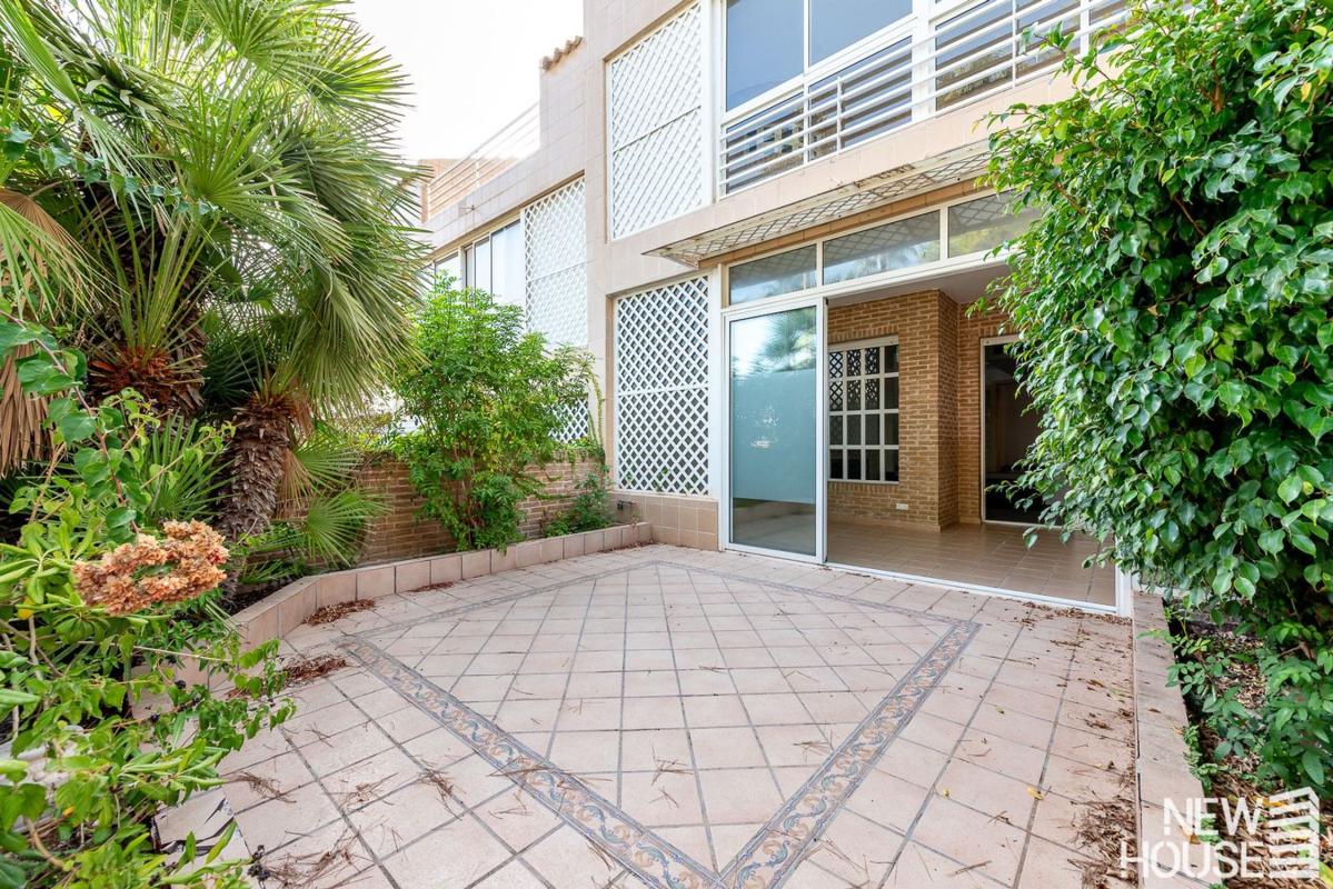 Properties for sale and rent in Spain photo 2