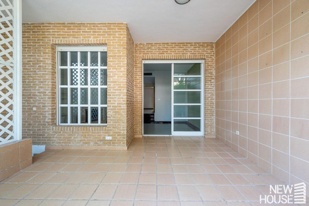 Properties for sale and rent in Spain photo 4