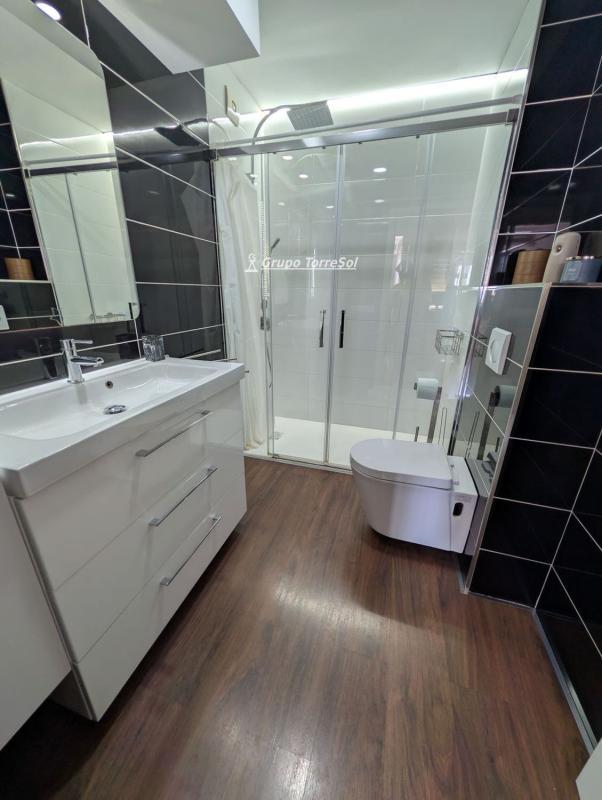 Venta de piso en Piso en Avenida Ausiàs March, San Crispín, Elche / Elx, Elche / Elx
 photo 4