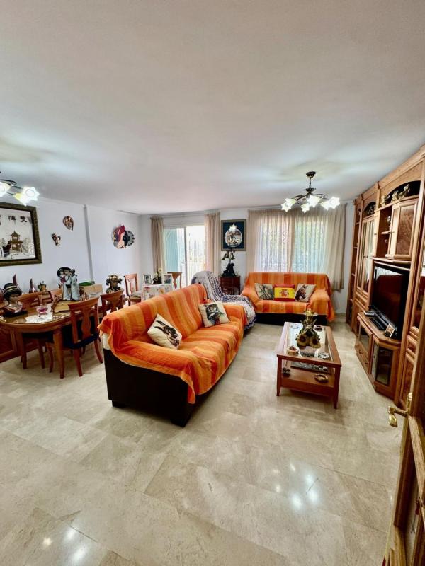 Properties for sale and rent in Spain photo 3