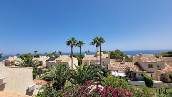 Chalet adosado en Avenida D'Escandinàvia, Gran Vista-Olivo de Oro, Gran Alacant photo 2