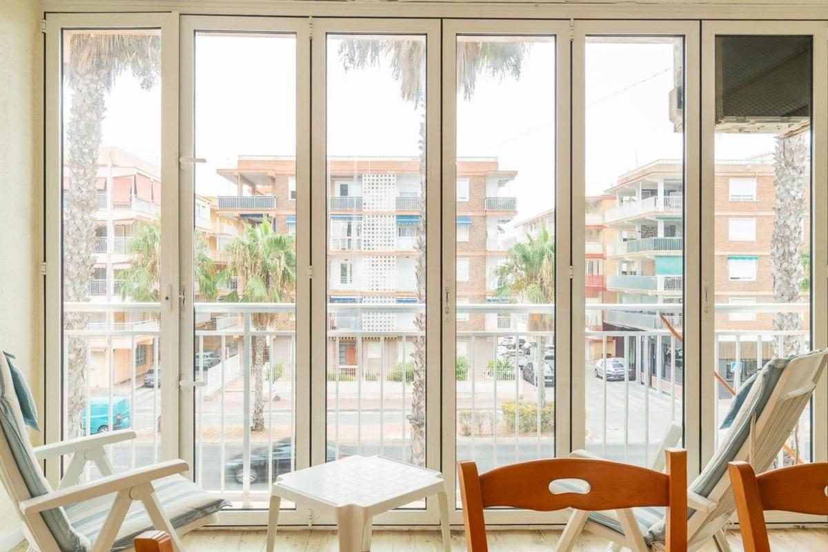 Venta de piso en Piso en Avenida Desiderio Rodríguez, 134, Playa de los Náufragos, Torrevieja, Torrevieja
photo 2