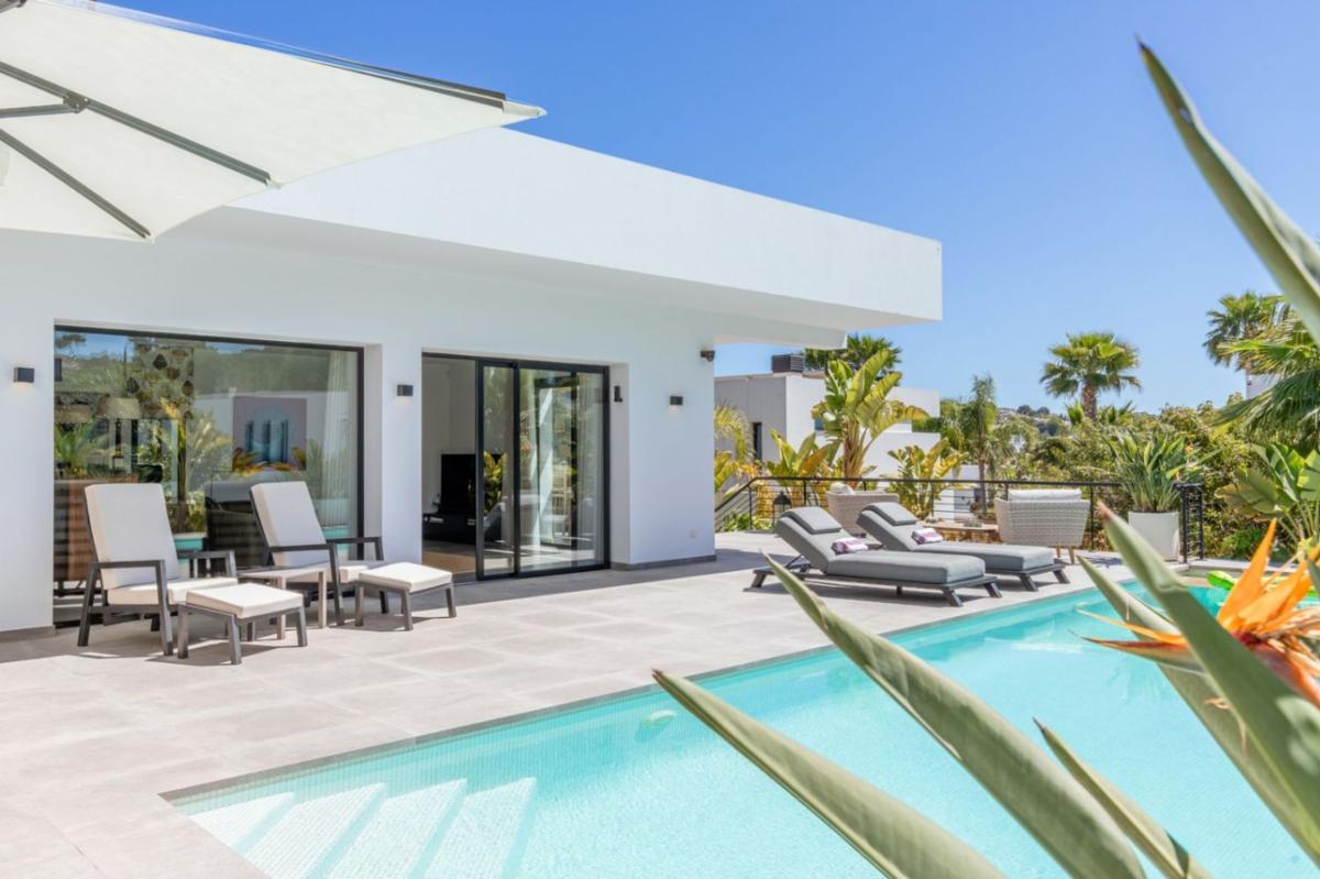 Properties for sale and rent in Spain photo 1