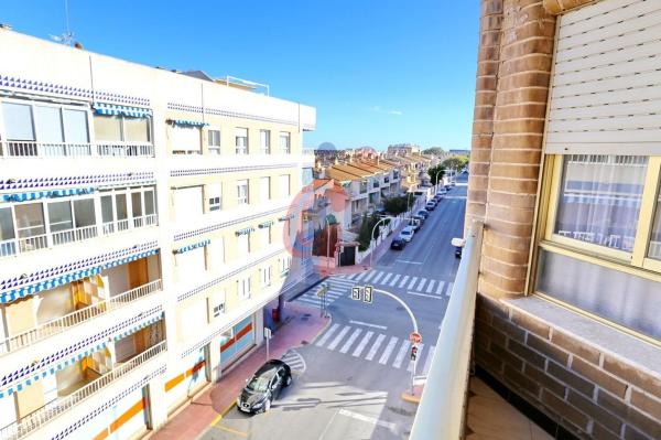Venta de piso en Piso en Calle Cartagena, 28 esquina, Zona Pueblo, Guardamar del Segura, Guardamar del Segura
 photo 1