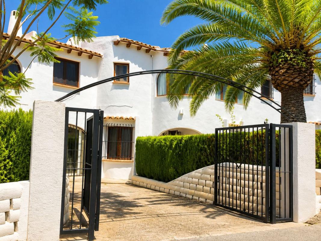 Propiedades en venta y alquiler en España photo 1
