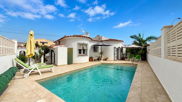 Chalet independiente en venta en Casa o chalet en Els Poblets, Els Poblets
 photo 2