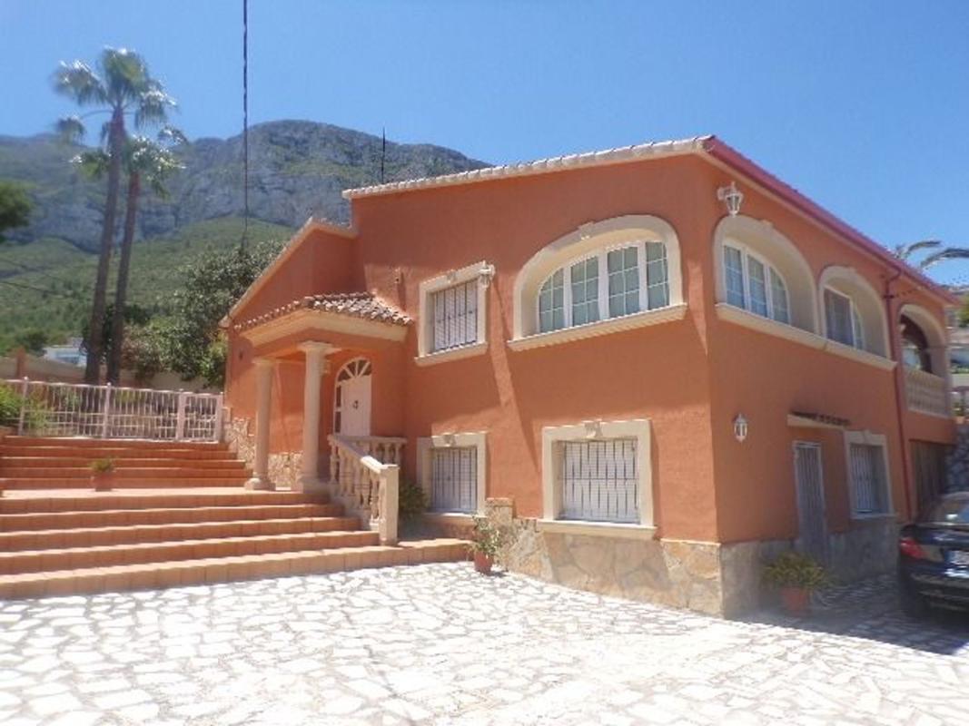 Venta de chalet independiente en Casa o chalet en El Montgó, Denia, Denia
photo 1