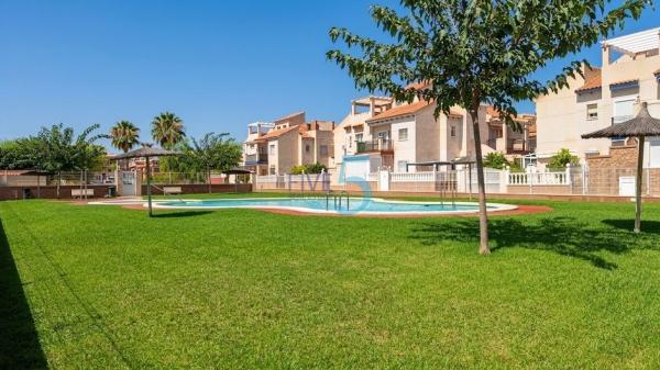 Продажа квартиры на Piso en Playa Flamenca, Orihuela, Ориуэла
photo 1