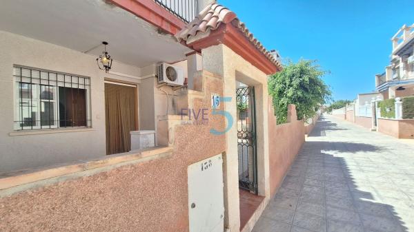Продажа квартиры на Piso en Playa Flamenca, Orihuela, Ориуэла
thumbnail 1