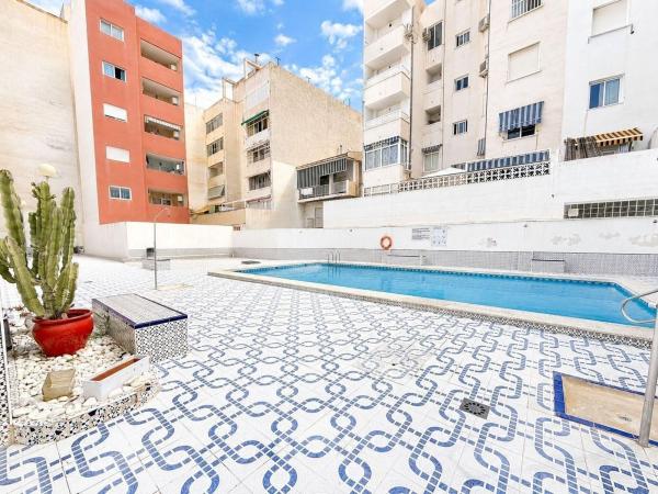 Duplex en venta en Dúplex en Calle Galeón, Avenida Habaneras - Curva de Palangre, Torrevieja, Torrevieja thumbnail 2