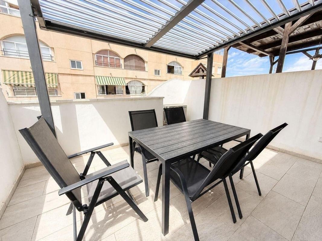 Продажа дуплекса на Dúplex en Calle Galeón, Avenida Habaneras - Curva de Palangre, Torrevieja, Торревьеха photo 4