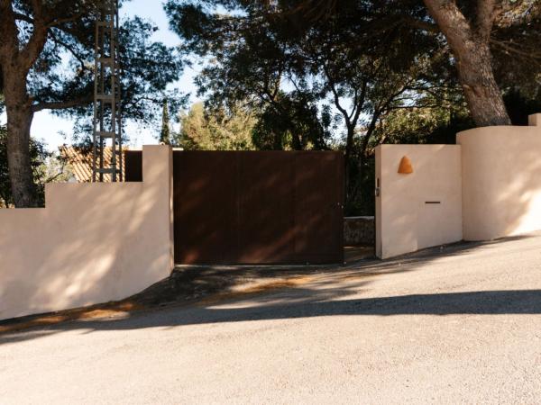 Independent chalet for sale in Casa o chalet en El Montgó, Denia, Denia
thumbnail 1