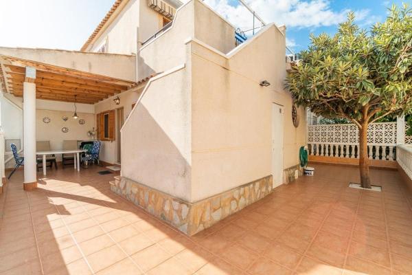 Chalet adosado en Calle Antonio Tapies s/n, Playa Flamenca, Orihuela photo 4