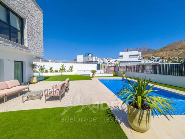 Casa o chalet independiente en Calle Toledo, Balcón de Finestrat-Terra Marina, Finestrat thumbnail 2