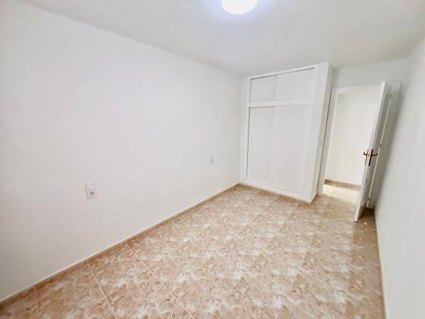 Venta de piso en Piso en Calle la Calera, Antonio Machado, Torrevieja, Torrevieja
 photo 4