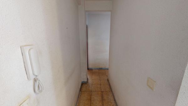 Sale of flat in Piso en Calle Azorín, La Florida, Alicante / Alacant, Alicante
thumbnail 2