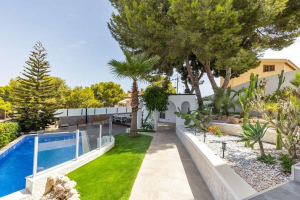 Casa o chalet independiente en Calle Argo Bal, 3, Los Balcones - Los Altos del Edén, Torrevieja photo 4