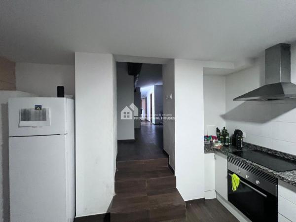 Sale of flat in Piso en Calle el Camí, 30, Centro - Zona Alta, Alcoy / Alcoi, Alcoy
thumbnail 2