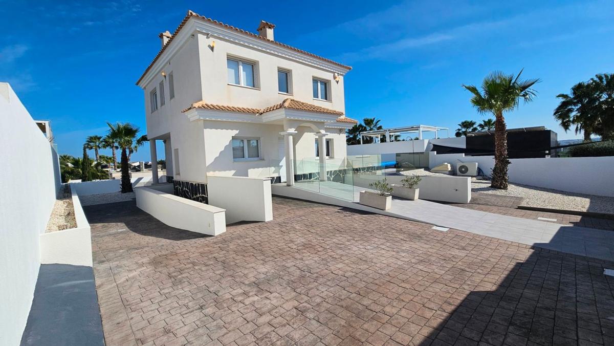 Sale of independent chalet in Casa o chalet en Calle Pedro Almodóvar, 7, San Fulgencio, San Fulgencio
photo 2