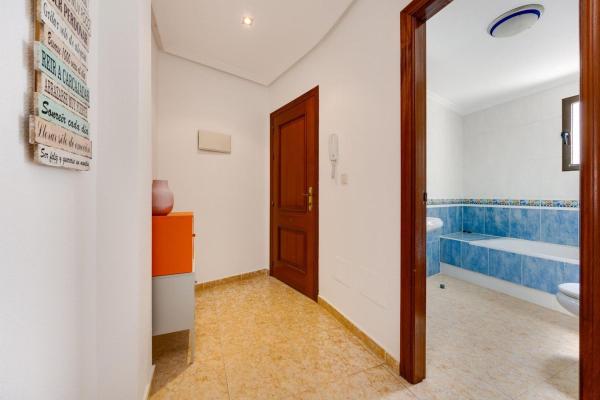 Venta de piso en Piso en Calle el Calvario, 7, Centro, San Miguel de Salinas, San Miguel de Salinas
thumbnail 2
