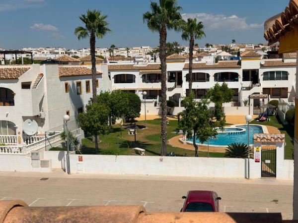 Sprzedaż mieszkania w Piso en Montepinar-La Aparecida-Raiguero, Orihuela, Orihuela
thumbnail 2