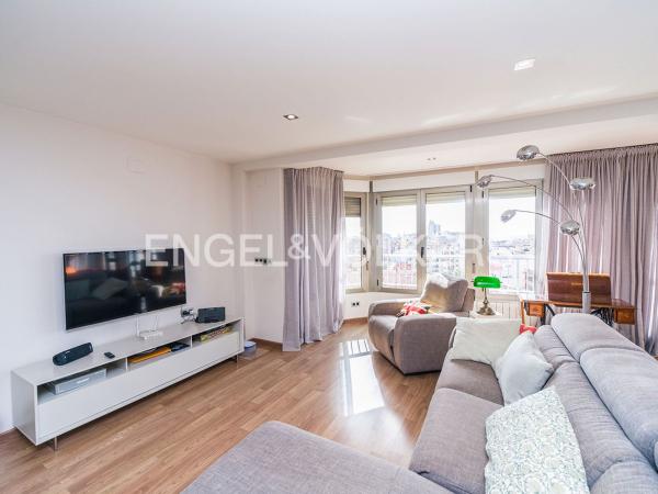 Venta de piso en Piso en Plaza de la Glorieta, 5, Centro, Santa Pola, Santa Pola
thumbnail 1