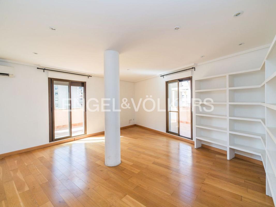 Продажа пентхауса на Ático en Calle Díaz Moreu, 20, San Antón, Alicante / Alacant, Аликанте / Алакант photo 5