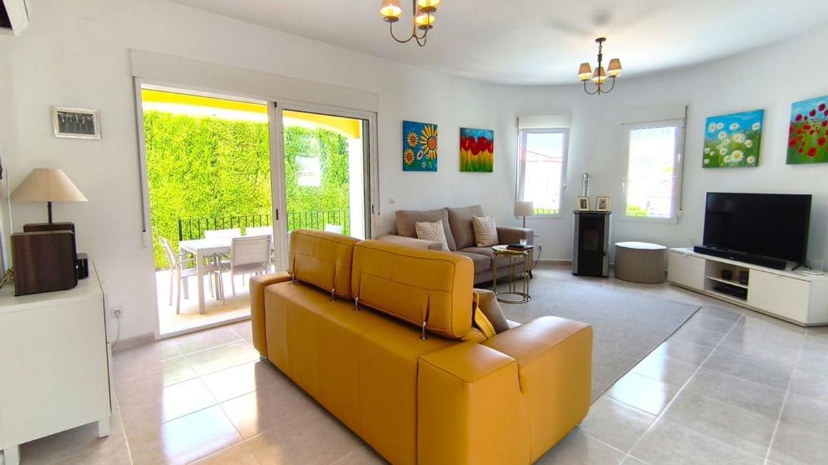 Properties for sale and rent in Spain photo 5