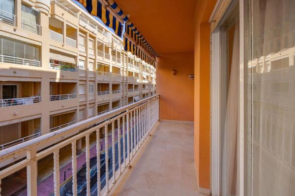 Venta de piso en Piso en Gaspar Perrelló, Torrevieja, Torrevieja
photo 1