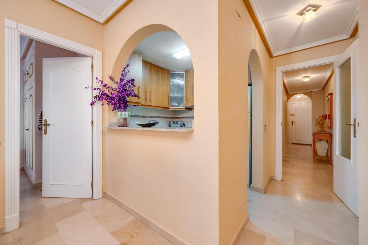 Venta de piso en Piso en Gaspar Perrelló, Torrevieja, Torrevieja
 photo 4