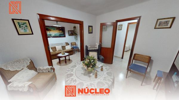 Продажа квартиры на Piso en Calle Matemático Romero, Virgen del Remedio - Parque lo Morant, Alicante / Alacant, Аликанте / Алакант
 photo 1