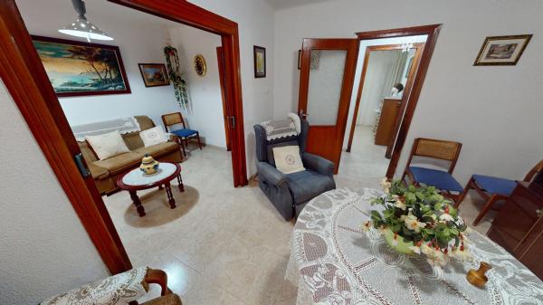 Продажа квартиры на Piso en Calle Matemático Romero, Virgen del Remedio - Parque lo Morant, Alicante / Alacant, Аликанте / Алакант
 photo 3