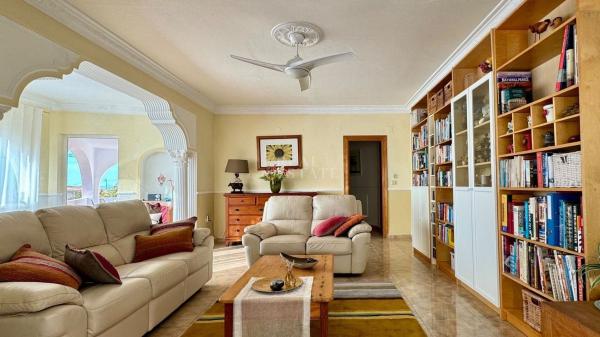 Independent chalet for sale in Casa o chalet en El Montgó, Denia, Denia
thumbnail 2