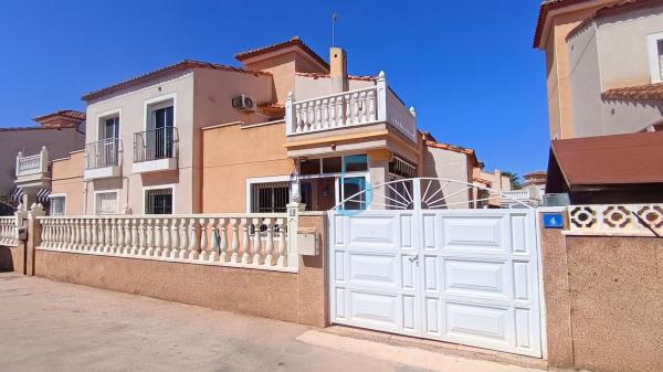 Independent chalet for sale in Casa o chalet en Algorfa, Algorfa
 photo 1