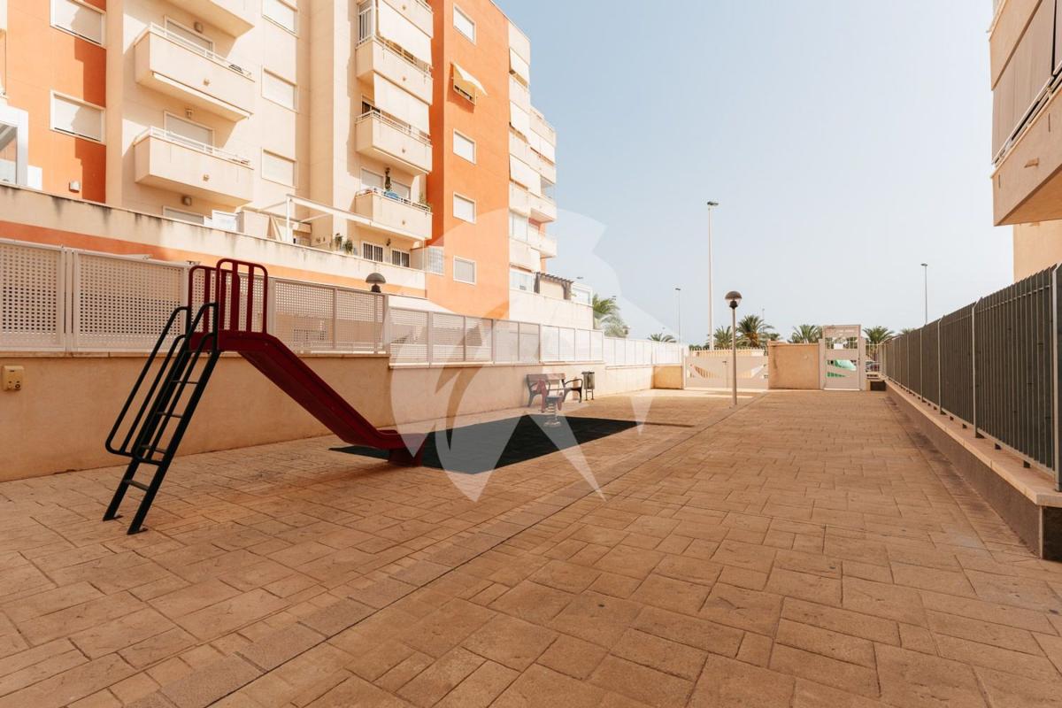 Venta de piso en Piso en Avenida de l'Altet, Zona Deportiva-Nuevo Altabix, Elche / Elx, Elche / Elx
 photo 3