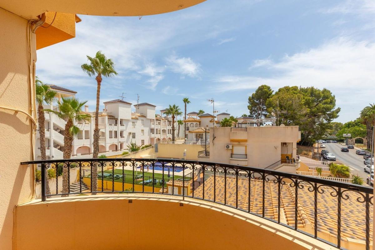 Penthouse sale in Ático en Calle Tomás Bretón s/n, Villamartín, Orihuela, Orihuela photo 1
