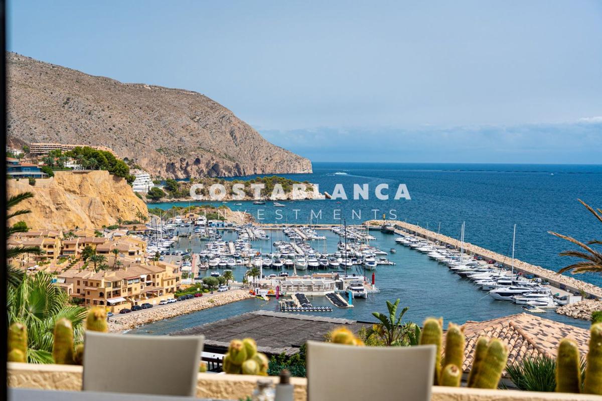 Sale of apartment in Piso en Calle Sorell, Zona de Mascarat, Altea, Altea
photo 1