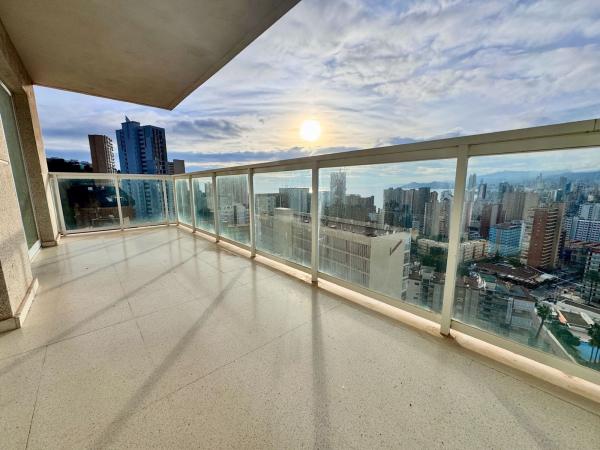 Sale of flat in Piso en Avenida de Montecarlo, 18, Zona Sierra Helada, Benidorm, Benidorm
photo 1