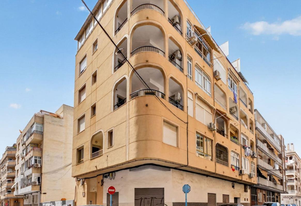 Venta de piso en Piso en Calle Monteagudo s/n, El Acequión, Torrevieja, Torrevieja
photo 2