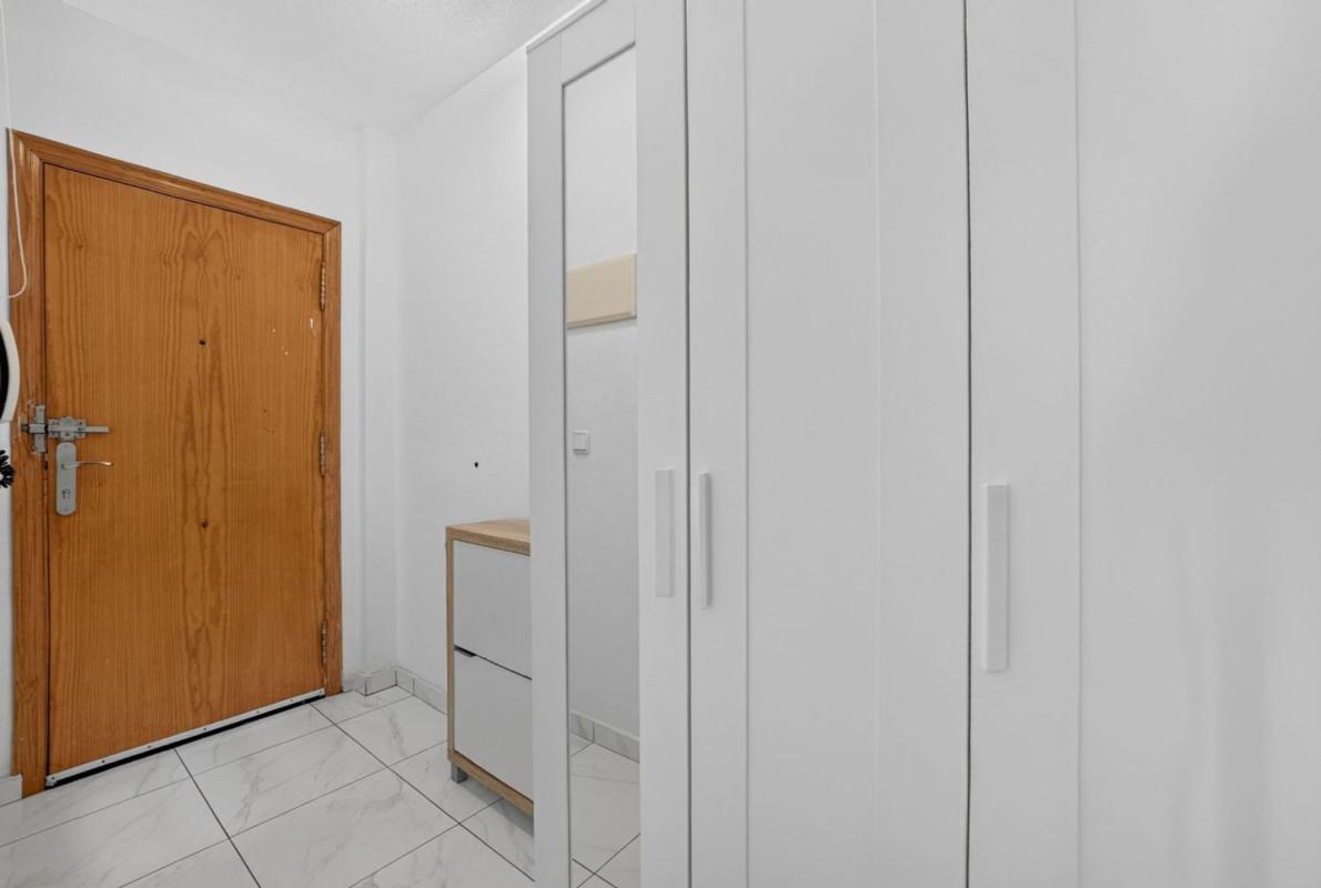 Venta de piso en Piso en Calle Monteagudo s/n, El Acequión, Torrevieja, Torrevieja
photo 3