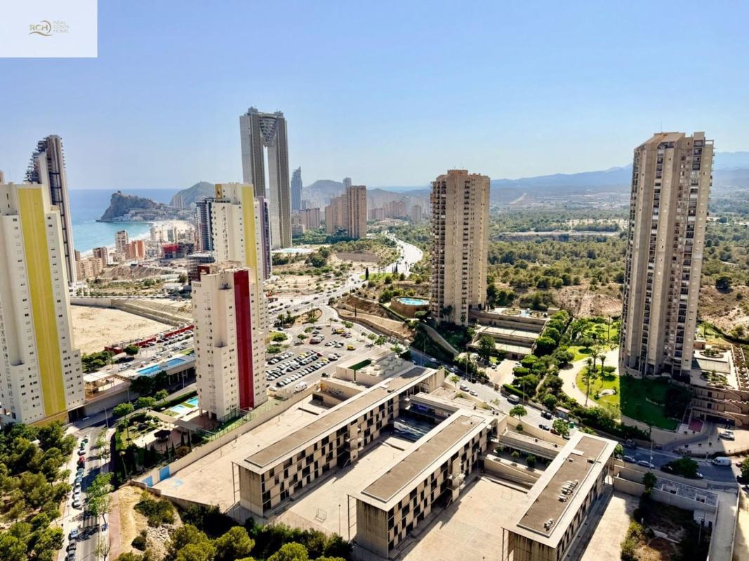 Sale of apartment in Piso en Calle Presidente Adolfo Suárez, Pueblo Poniente, Benidorm, Benidorm
photo 1