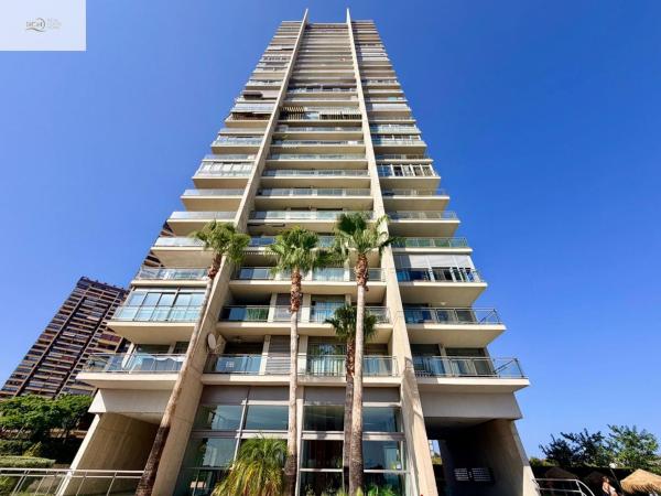 Sale of flat in Piso en Calle Presidente Adolfo Suárez, Pueblo Poniente, Benidorm, Benidorm
thumbnail 1