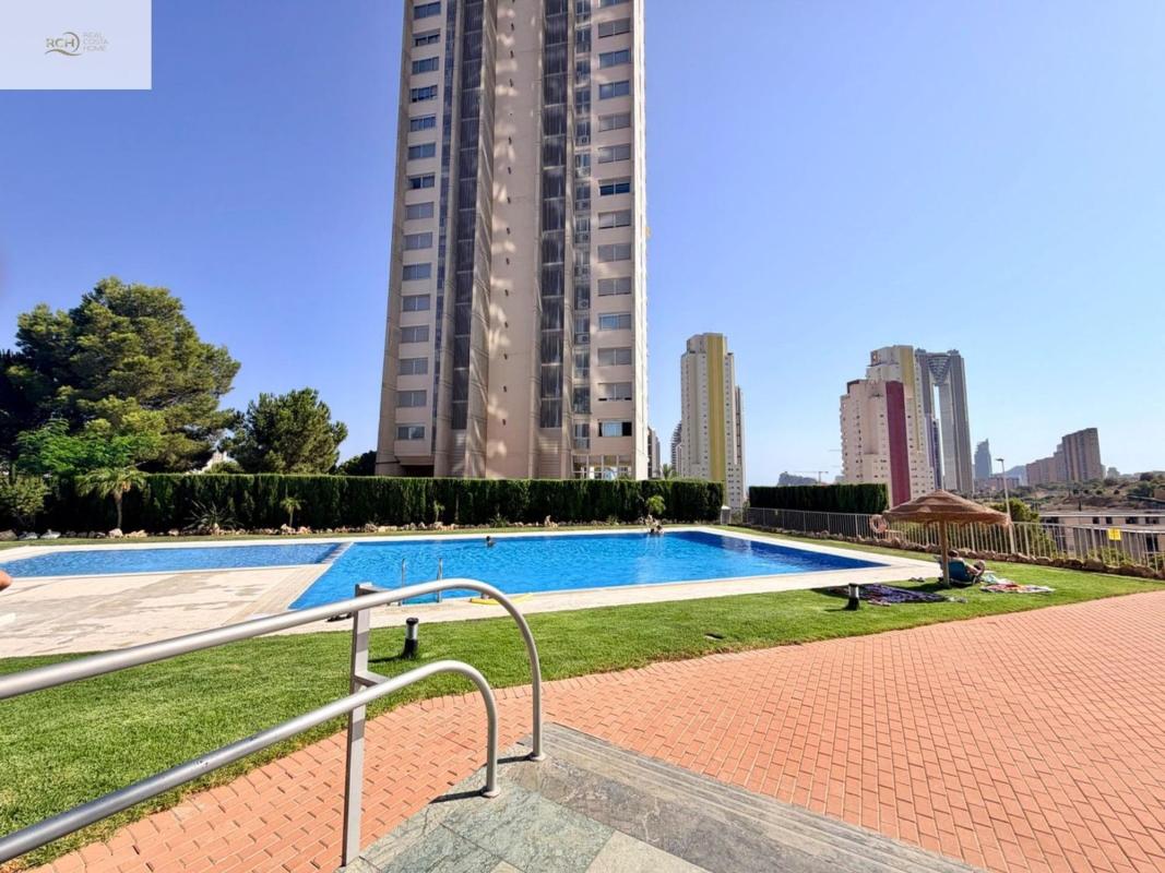 Sale of apartment in Piso en Calle Presidente Adolfo Suárez, Pueblo Poniente, Benidorm, Benidorm
photo 4