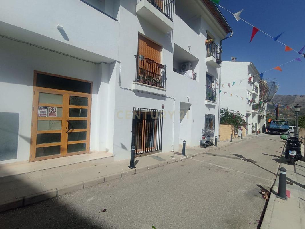 Propiedades en venta y alquiler en España photo 5